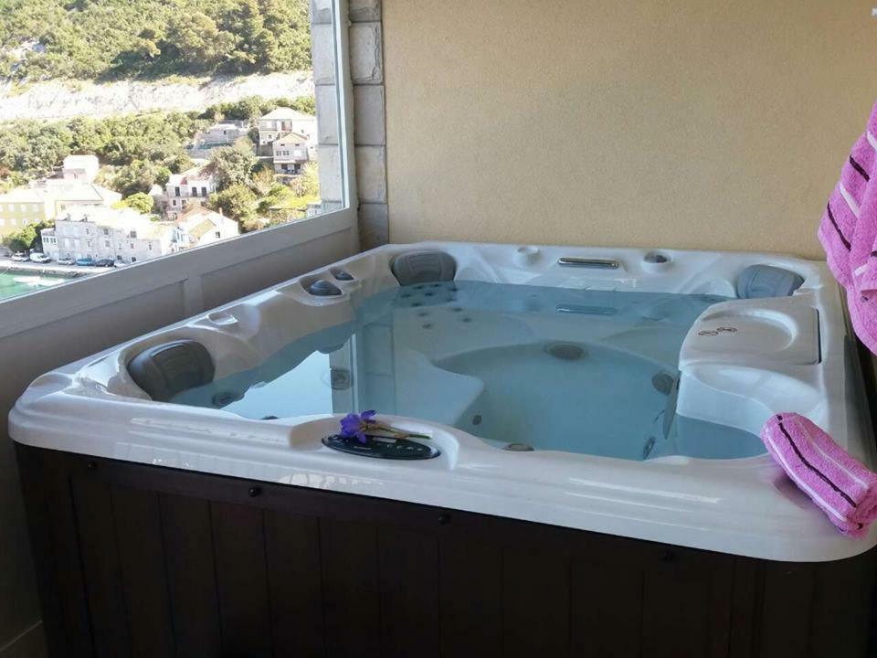 Adriatic - Apartment With Jacuzzi Sobra Buitenkant foto