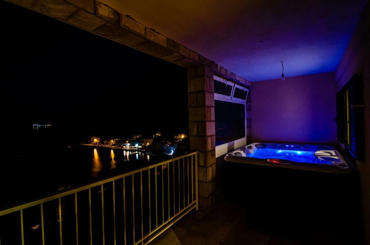 Adriatic - Apartment With Jacuzzi Sobra Buitenkant foto